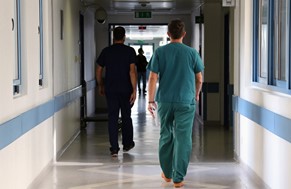Ιατρικός Σύλλογος Λάρισας: Όχι άλλες επιθέσεις σε γιατρούς